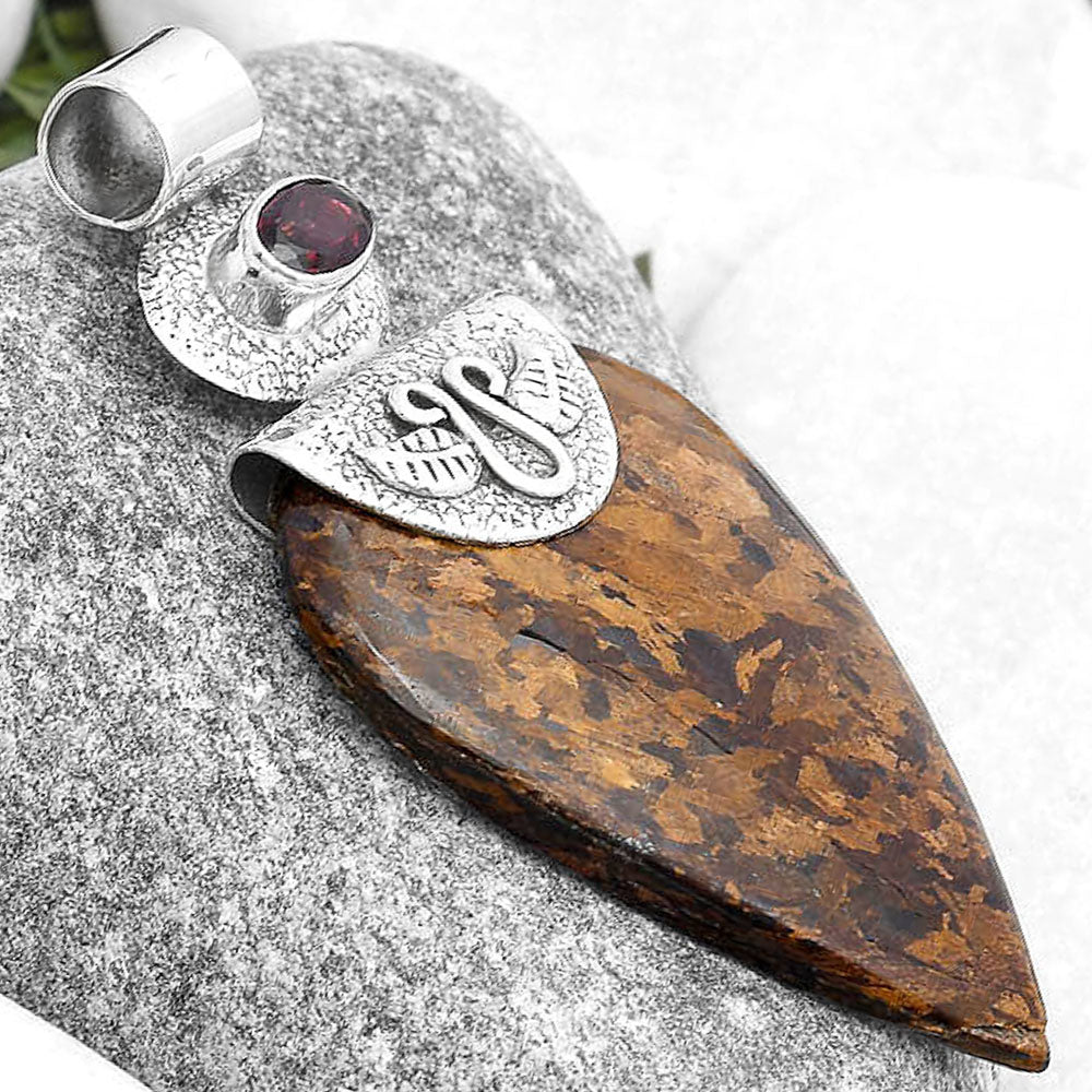Natural Bronzite & Garnet Pendant P-1545 SDP127250